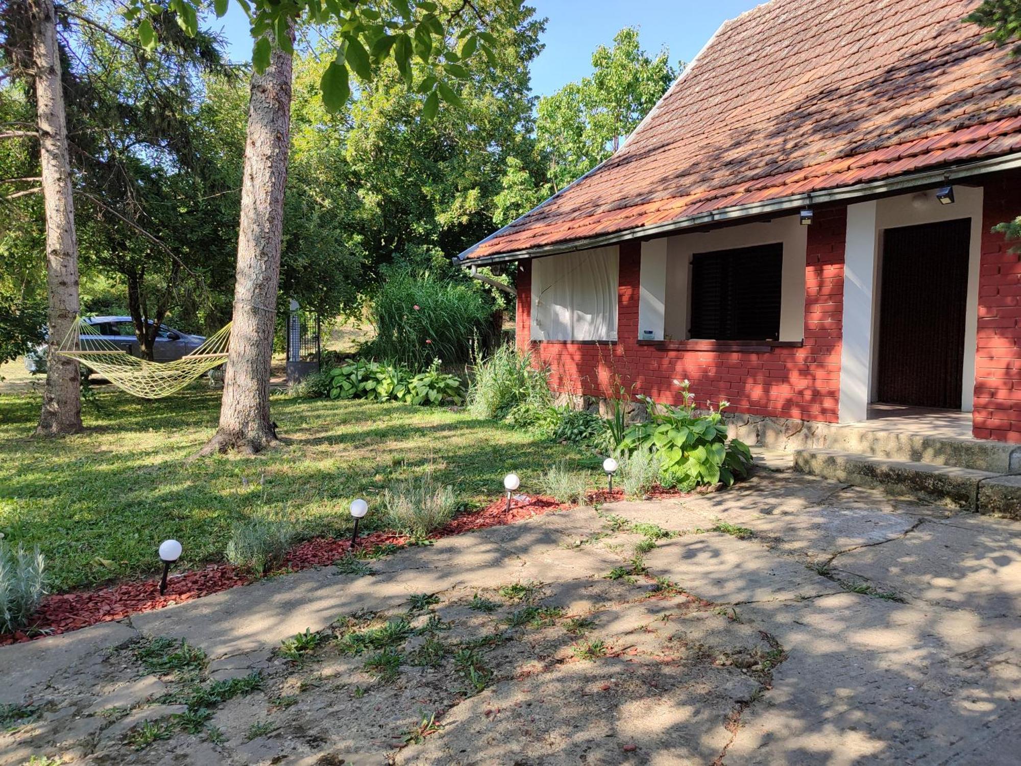 Sorg House Forest & Lake Villa Besenovacki Prnjavor Eksteriør billede